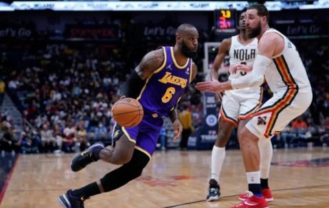 米兰体育官方网站-詹皇：脚踝受伤让我失去爆发力 希望不会缺席比赛