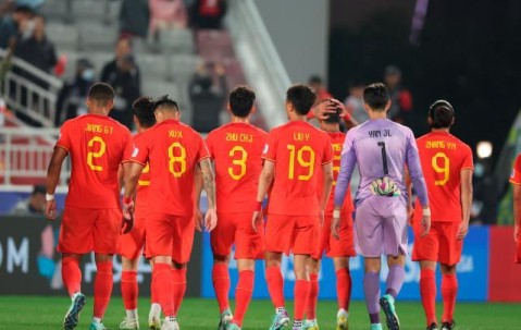 米兰体育官方网站-【观察】进退失据，国足亚洲杯首秀难言及格